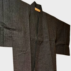 Yukata gris oscuro con obi negro - Imagen 6