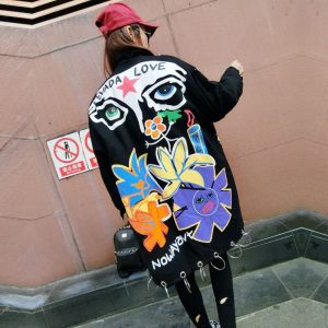 Abrigo gabardina flowers remaches - Imagen 4