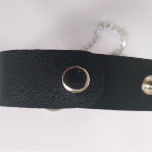 Choker negro con anillos y cadenas - Imagen 5