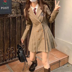 Vestido beige coreano insignia abotonado - Imagen 12